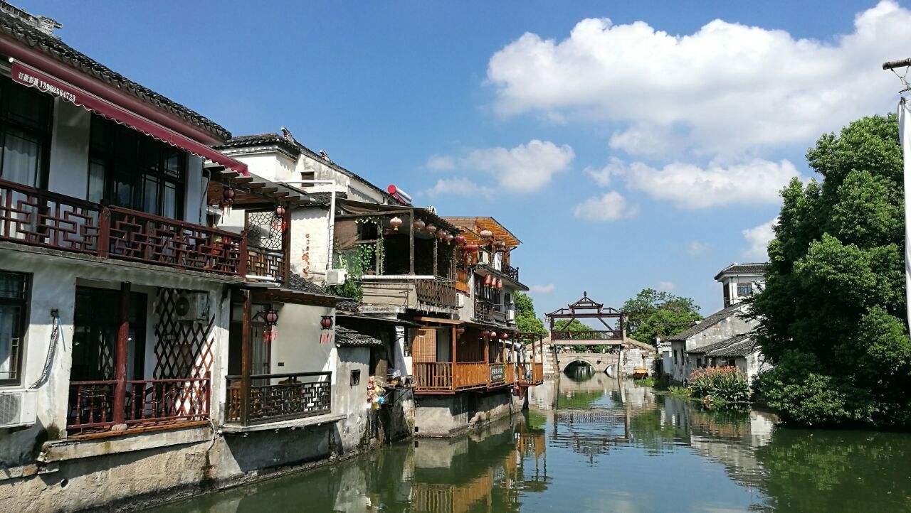 逃离废弃的城堡
